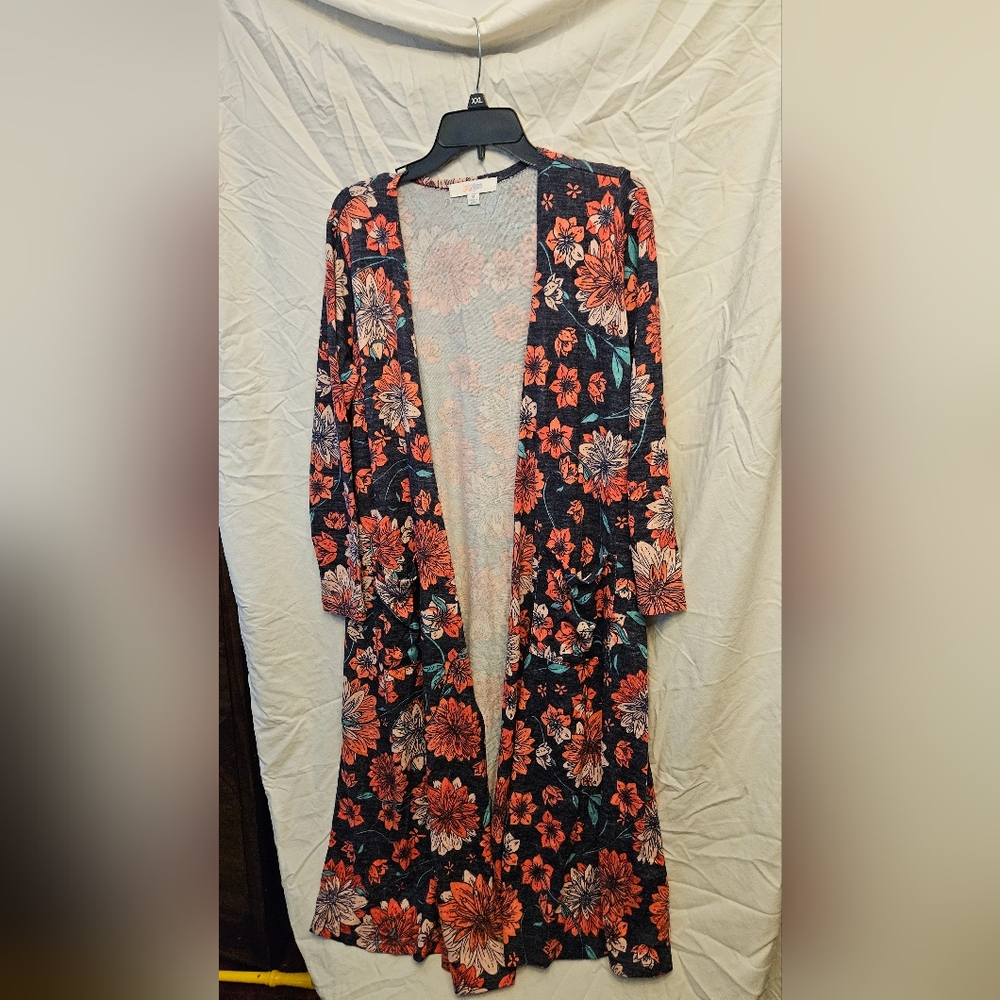 Medium floral Lularoe Sarah